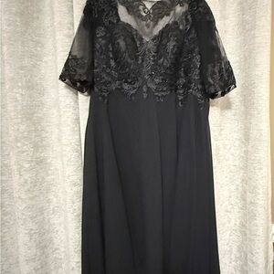 Black Lace Appliques Mother of The Bride Dress